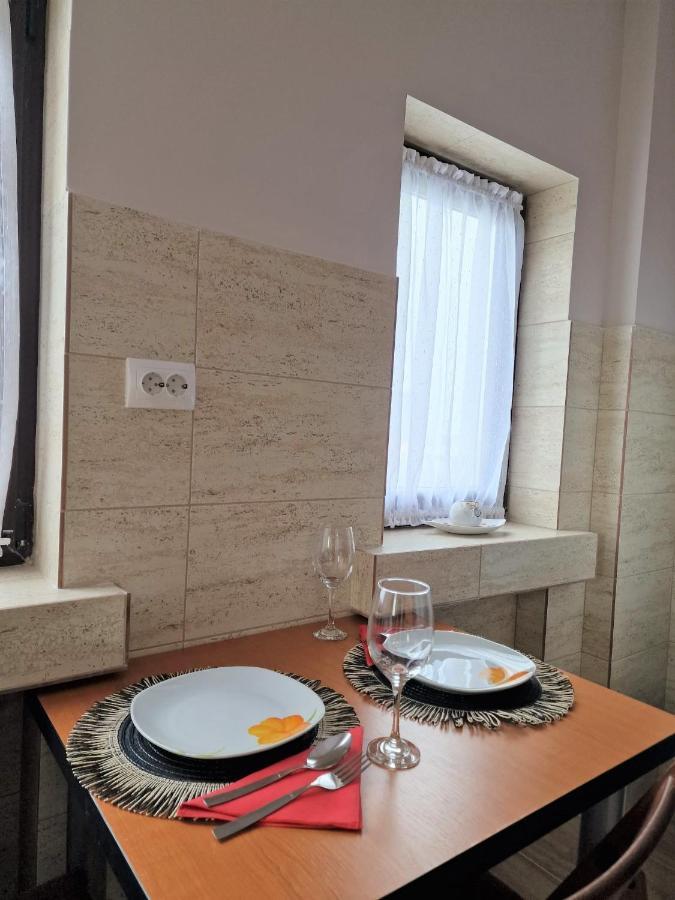 Laroka House Arty And Cosy Studio Universitate Center Bucharest Luaran gambar