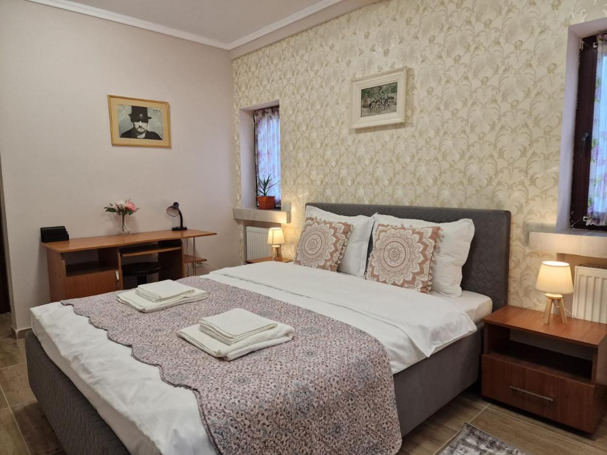 Laroka House Arty And Cosy Studio Universitate Center Bucharest Luaran gambar